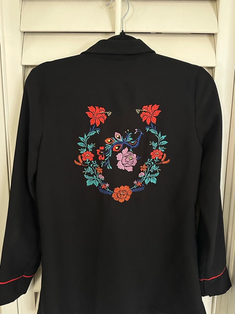 XOXO Women Medium Black Florals Blazer (size S)